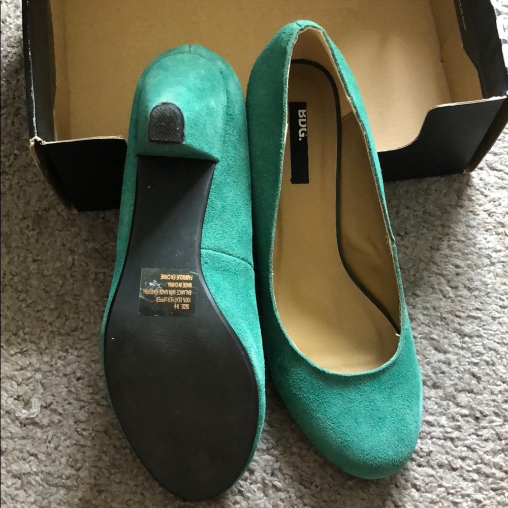BDG Green Kitten Pumps